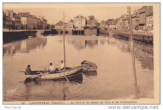 FINISTERE. LANDERNEAU. LE PORT ET LES QUAIS DU LEON ET DE CORNOUAILLES....unpeu Abime Cote Gauche - Landerneau