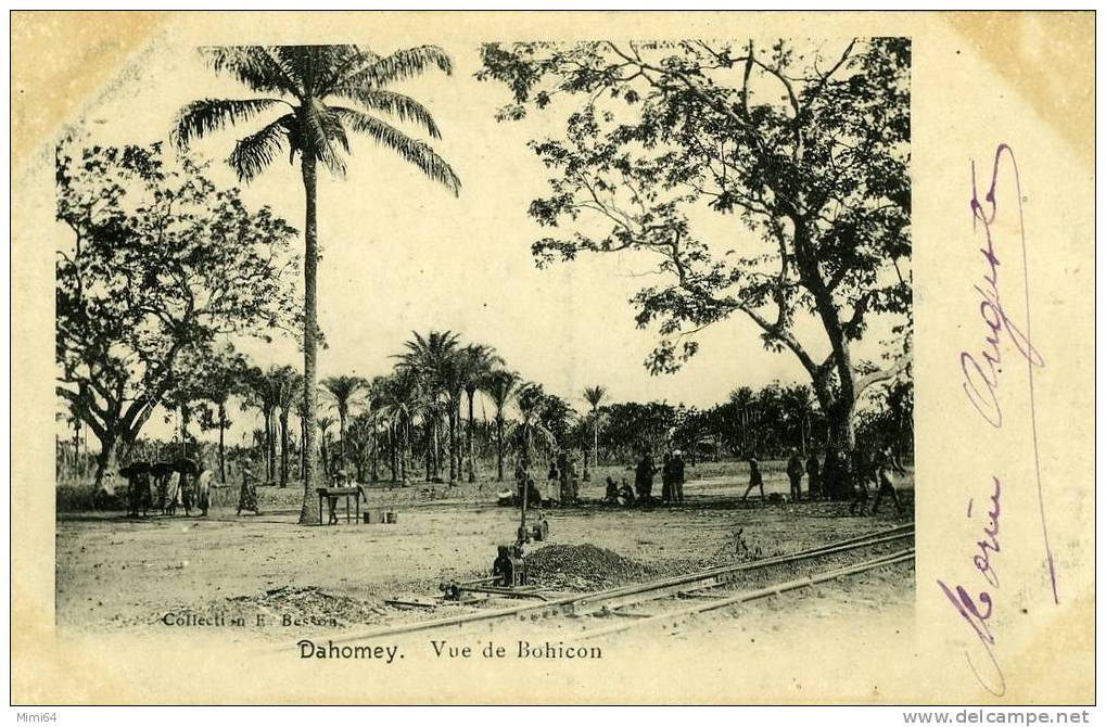 DAHOMEY . VUE DE BOHICON VOIE FERREES  (cette Carte Etait Collee Dans Un Album Voir Scan Verso) - Dahome