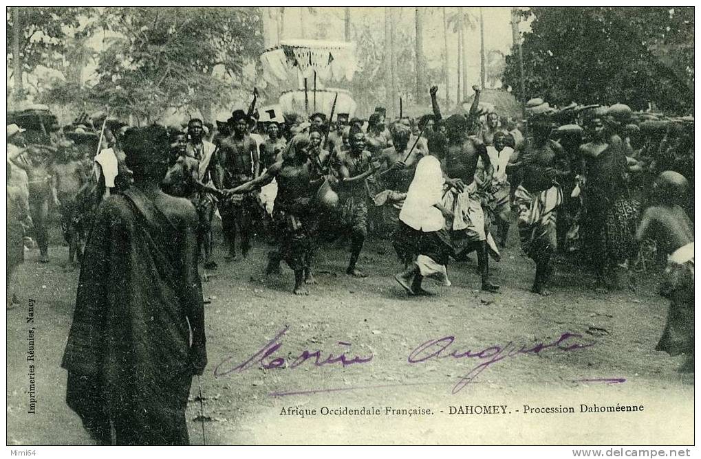 DAHOMEY-PROCESSION DAHOMEENNE (cette Carte Etait Collee Dans Un Album Voir Scan Verso) - Dahomey