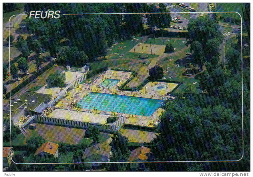 Carte Postale 42. Fleurs  La Piscine Municipale  Et Le Camping Vue Aérienne Trés Beau Plan - Feurs