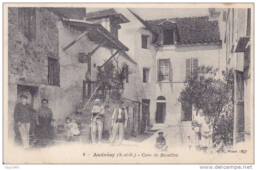 Andrésy : Cour De Beaulieu - Andresy