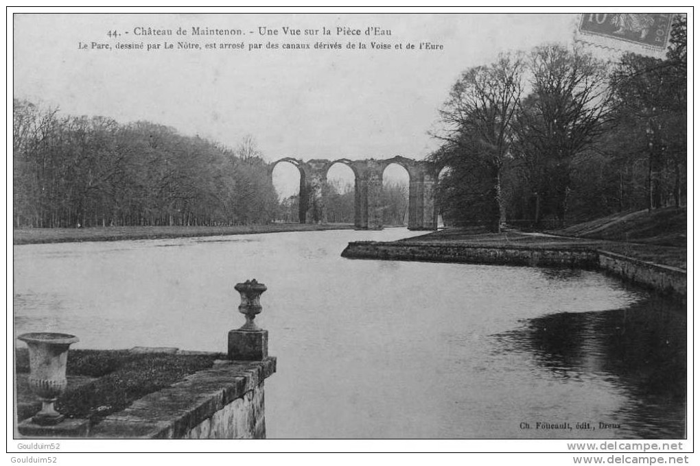 Une Vue Sur La Pièce D´eau - Maintenon