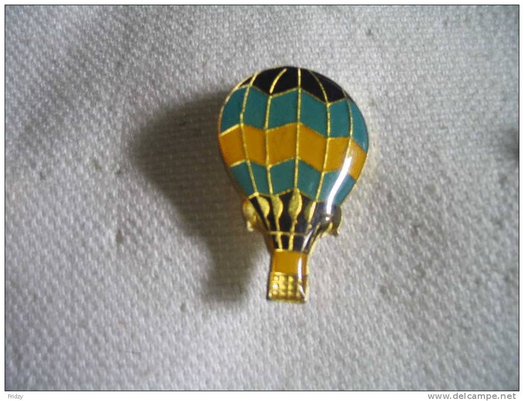 Pin's Montgolfiere - Airships