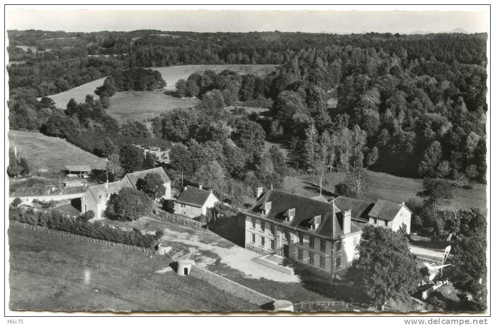 23 - CROCQ - Dans Un Magnifique Cadre De Verdure Voici, La Colonie De Vacances De Laval - Crocq