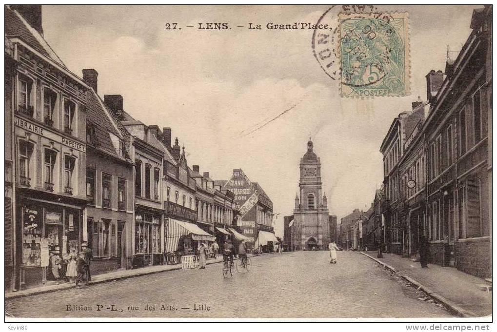 62 LENS La Grand Place Cpa Animée - Lens