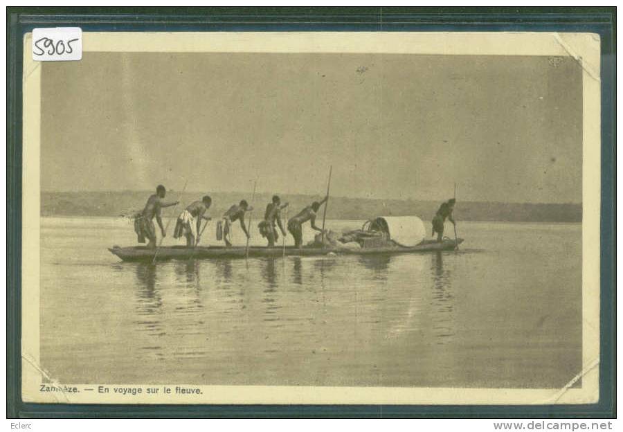 ZAMBEZE - EN VOYAGE SUR LE FLEUVE   - ( 4 COINS PLIES ) - Zambie