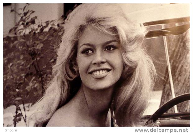 E-10zc/Bb 30^^  Actress  Brigitte Bardot , ( Postal Stationery , Articles Postaux ) - Actores