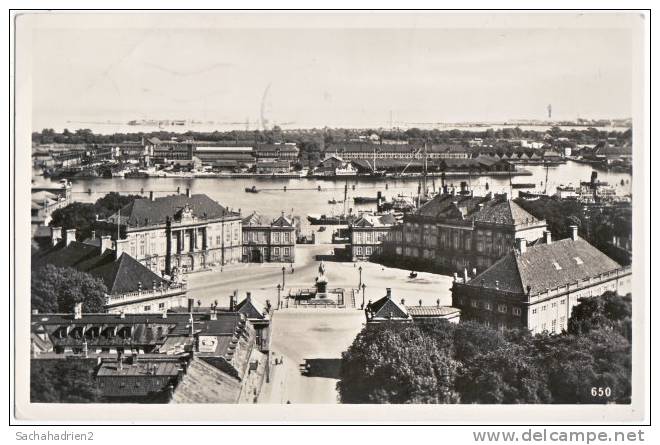 Cpsm. COPENHAGUE. Vue Sur La Place D´Amalienborg Et Le Port. 650 - Danemark