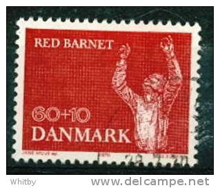 Denmark Semi Postal 1970 60o + 10o Child Seeking Issue  #B44 - Oficiales