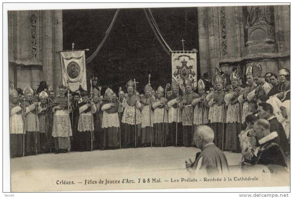 ORLEANS -  Fêtes De Jeanne D´Arc. 7 Et 8 Mai .Les Prélats à La Cathédrale. - Orleans
