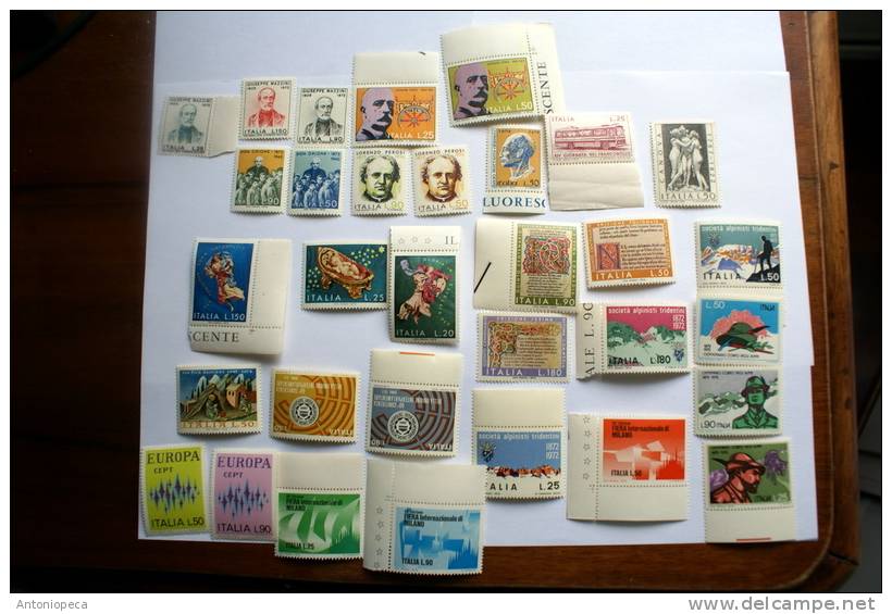 Italy Republic Complete Year 1972 MNH - Collections