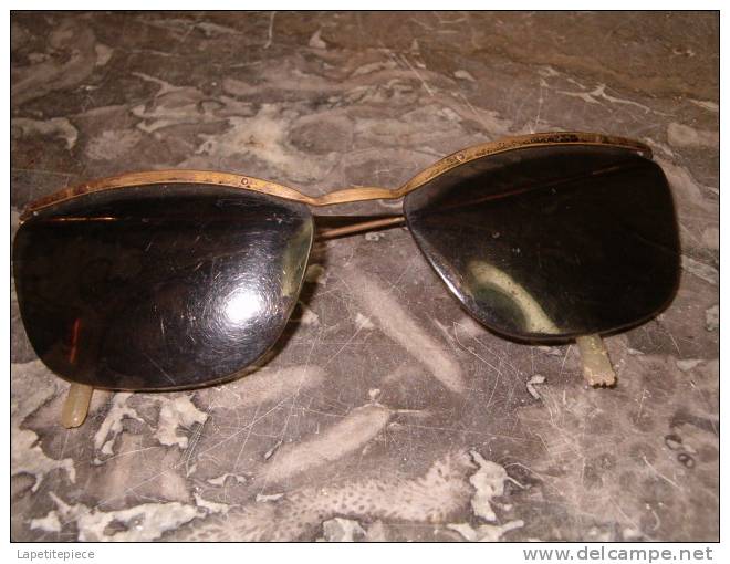 Lunettes De Soleil Années 1940 - 1960. Petits Visages, Femmes. - Sun Glasses