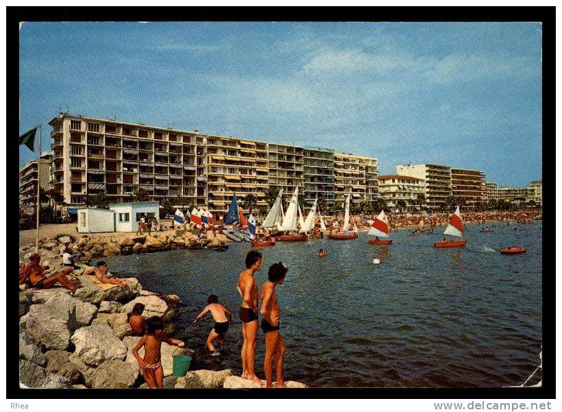 06 Juan-Les-Pins Antibes Plage Ecole De Voile D06D C06004C RH100581 - Juan-les-Pins