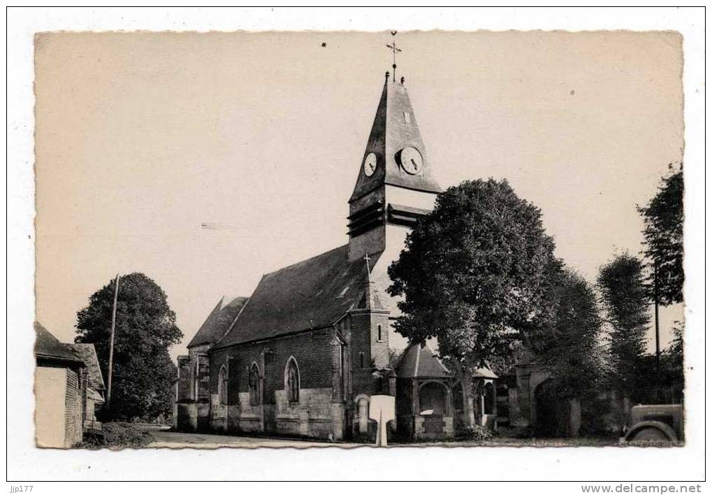 Sains Morainvillers Vue Eglise Et Place Canton Maignelay Montigny CPSM Edit E Delaplace Format CPA - Maignelay Montigny