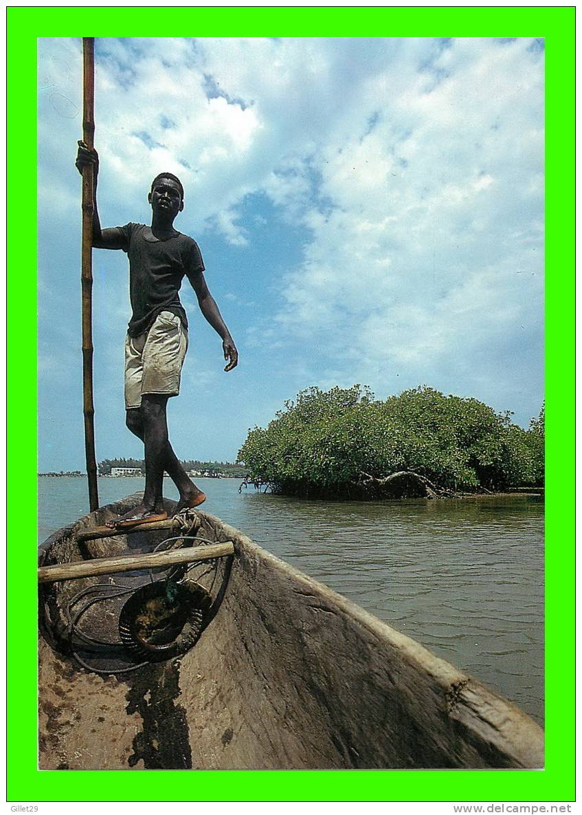 AFRIQUE - JEUNE HOMME EN PIROGUE - IREX - CLICHÉ VLOO SMITH - - Non Classés