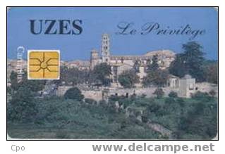 # Carte A Puce Cev UZES Recto: Vue De La Ville / Verso: Logo Ucia, CA Gard, Uzes Et Chambre De Commerce Carte Brillante - Tarjetas De Fidelización Y De Regalo