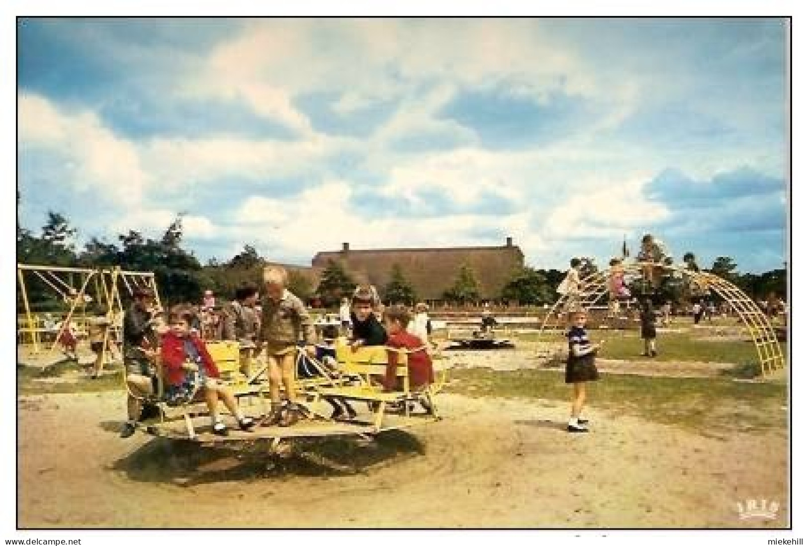 BOKRIJK-SPEELTUIN-JEUX D'ENFANTS-CARROUSEL- - Genk