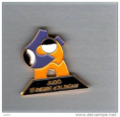 Pin´s  Sport,  Judo  SAINT  PIERRE  D´ ALBIGNY  ( 73 ) - Judo