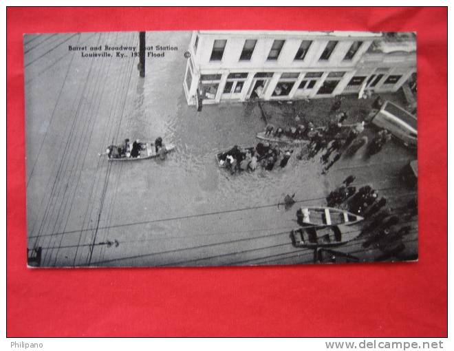 Louisville KY              Flood 1937   Barret & Broadway Boat Station - Autres & Non Classés