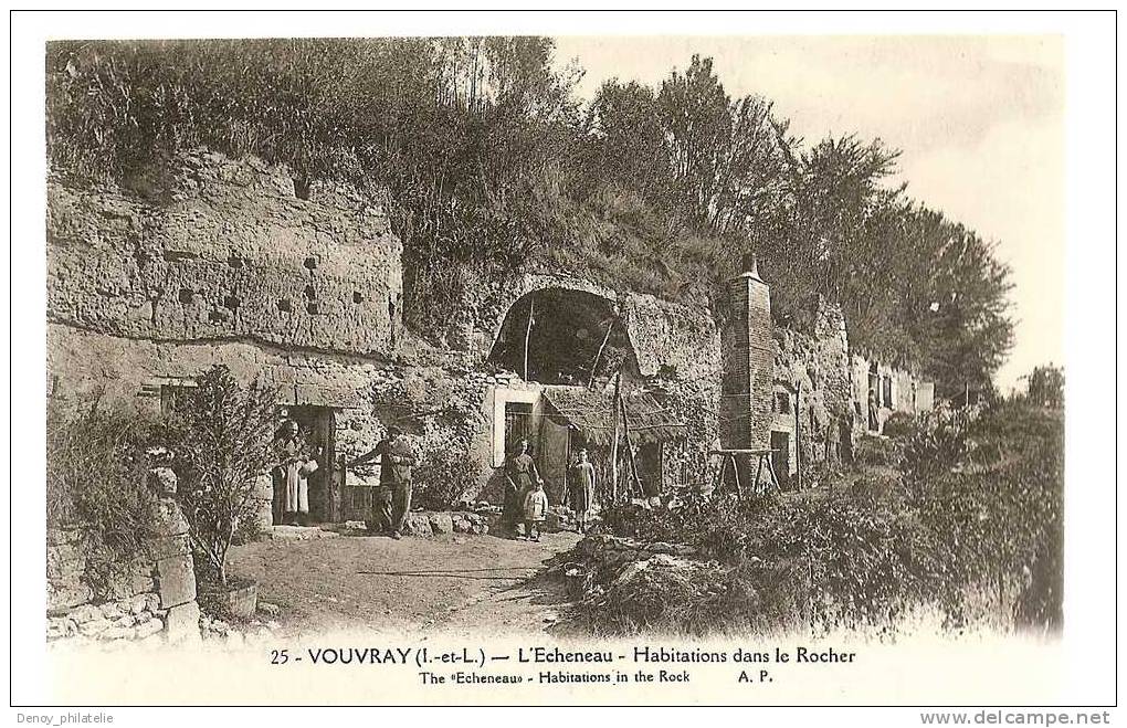 37/ VOUVRAY / ECHENEAU / HABITATIONS DANS LE ROCHER - Vouvray