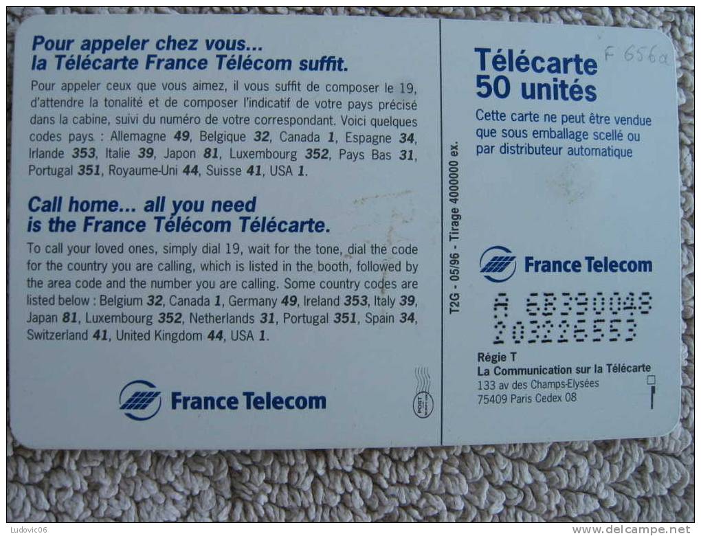 F656a - TELECARTE CALL HOME 96 - 50 SO7- N° De Série à 2 Lignes - Points Espacés - 1996