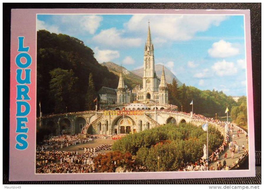FRANCIA 1996 1 Agosto LOURDES  Viaggiata Per GALATINA LECCE Annullo A Targhetta Illustrata - Abbeys & Monasteries