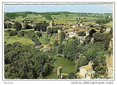 CPM 64 SAUVETERRE DE BEARN - Vue Panoramique Sur Le Pont De La Legende Et La Tour Monreal - Sauveterre De Bearn