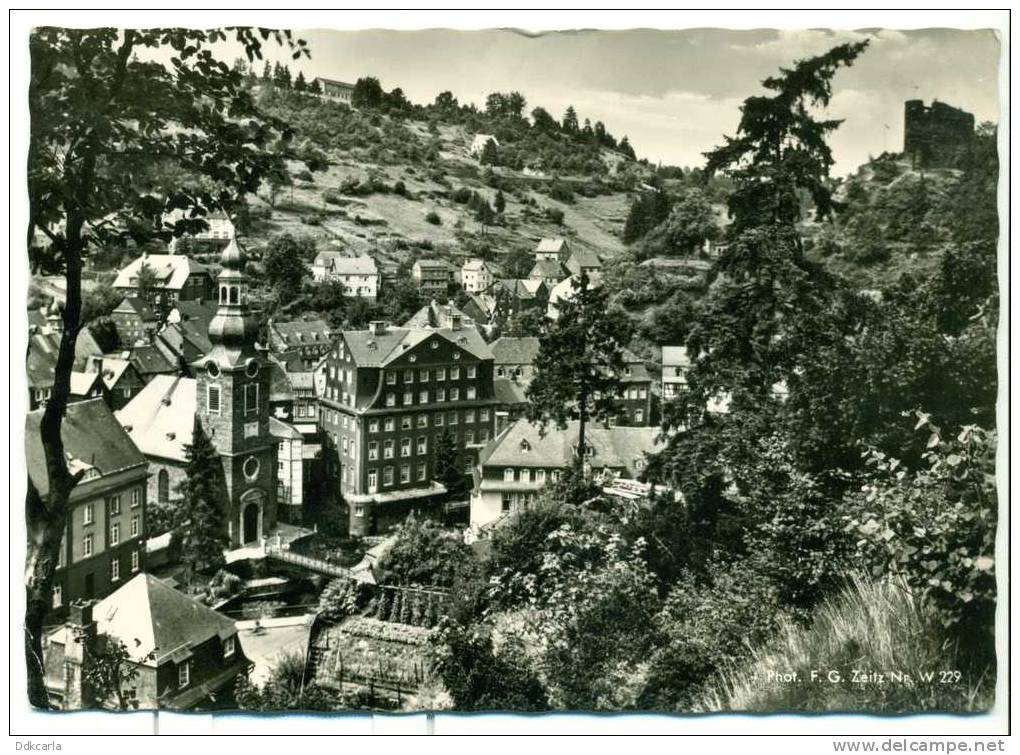 Monschau In Der Eifel - Mit Burgruine Haller - Monschau