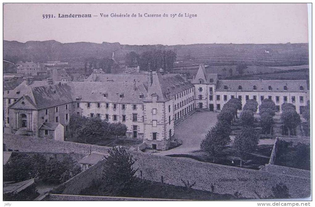 LANDERNEAU  - Vue Générale De La Caserne Du 19è De Ligne - Landerneau