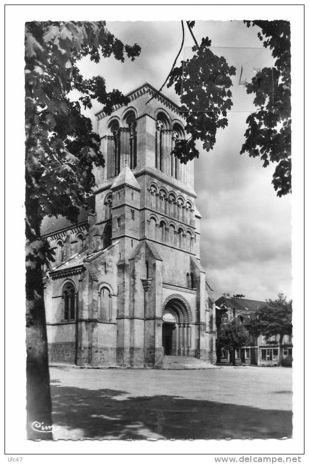 - ST-SAENS (Seine-Maritime). - L'Eglise. - Carte Photo - Tbé - - Saint Saens