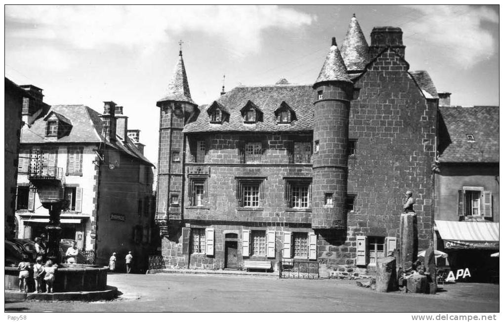 [15] Cantal >     Autres Salers Maison Lestrade Et La Fontaine - Altri & Non Classificati