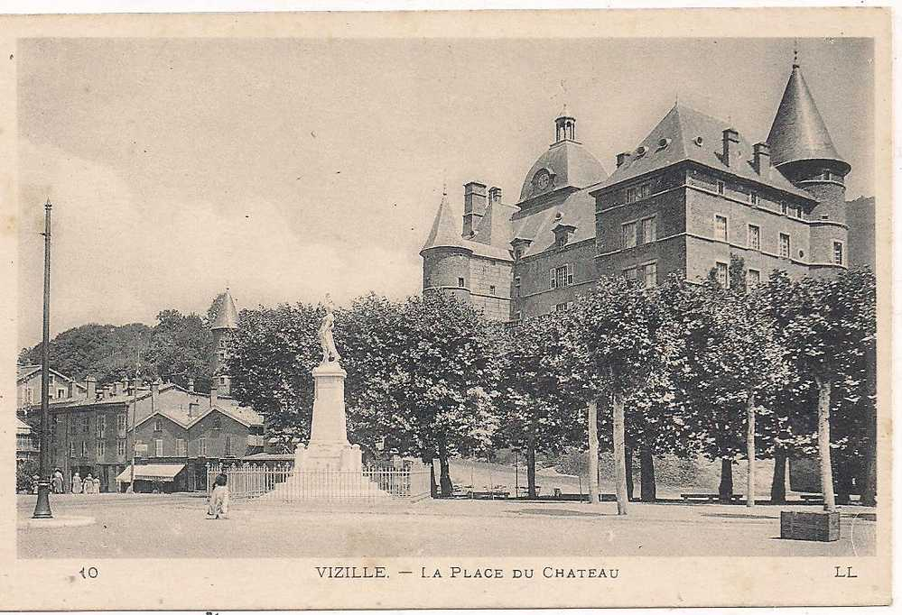 38 - VIZILLE - La Place Du Château -  Prix Fixe - Vizille