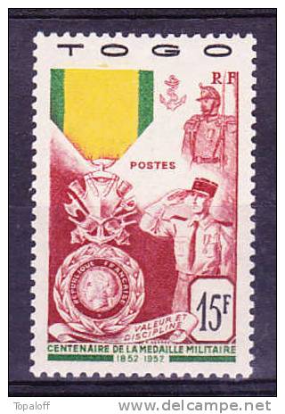 TOGO   Centenaire De La Médaille Militaire N°255         Neuf Sans Charnière - Unused Stamps