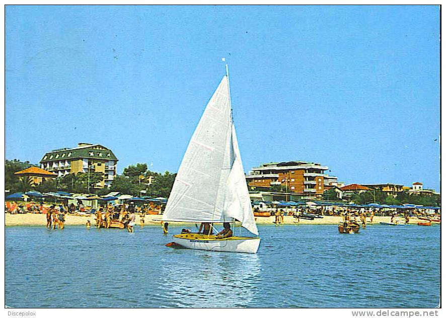 A846 Tortoreto Lido - La Spiaggia - Barca A Vela / Viaggiata 1974 - Teramo