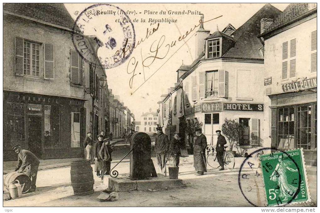 CPA - 36 - REUILLY - Place Du Grand Puits Et Rue De La République - Petite Déchirure à Droite - 764 - Autres & Non Classés