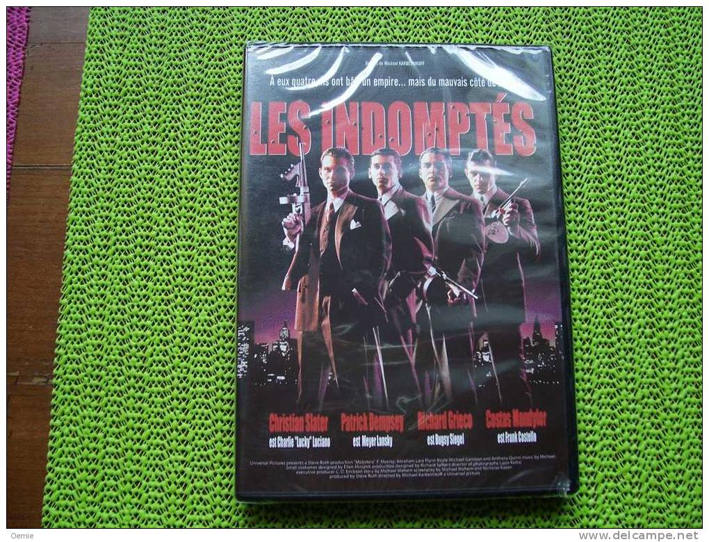 LES INDOMPTES   AVEC CHRISTIAN SLATER +PATRICK  DEMPSEY    ++++++++ - Policiers