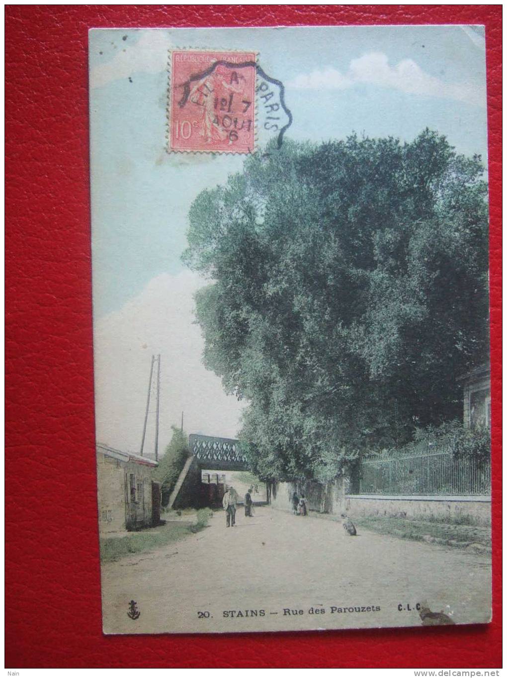 93 - STAINS - RUE DES PAROUZETS - JOLIE CARTE . - Stains