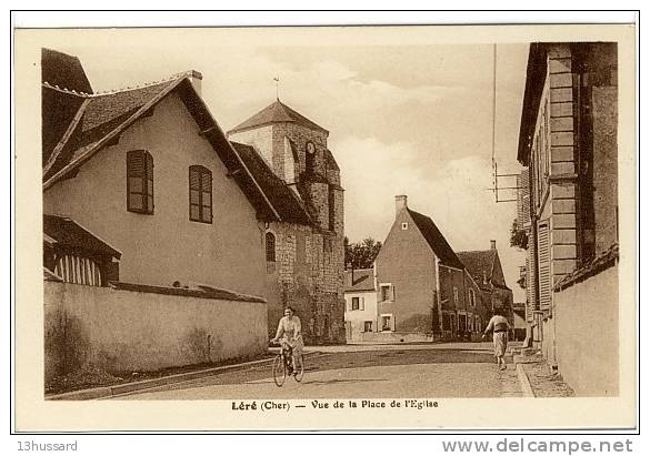 Carte Postale Ancienne Léré - Vue De La Place De L'Eglise - Lere