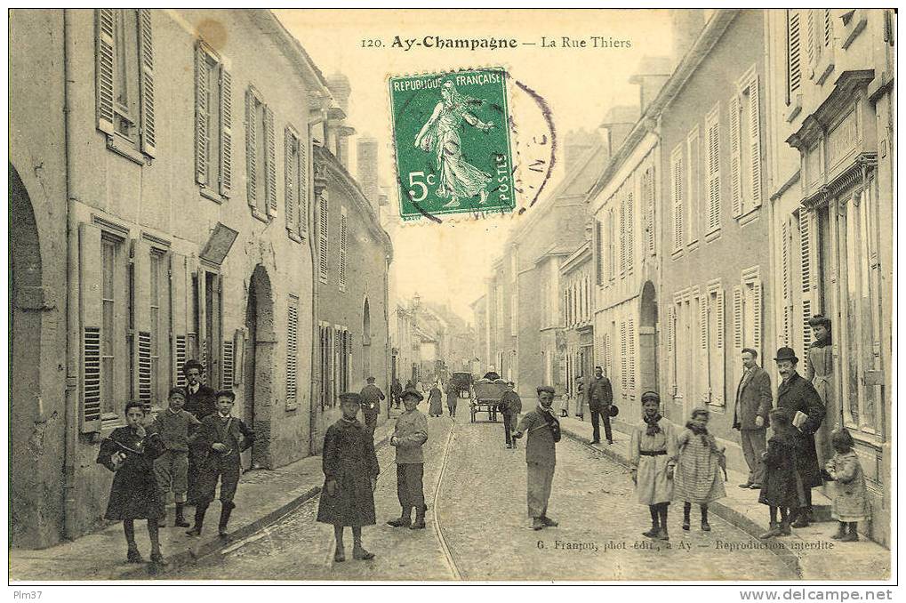 AY CHAMPAGNE - La Rue Thiers - Belle Animation - Ay En Champagne