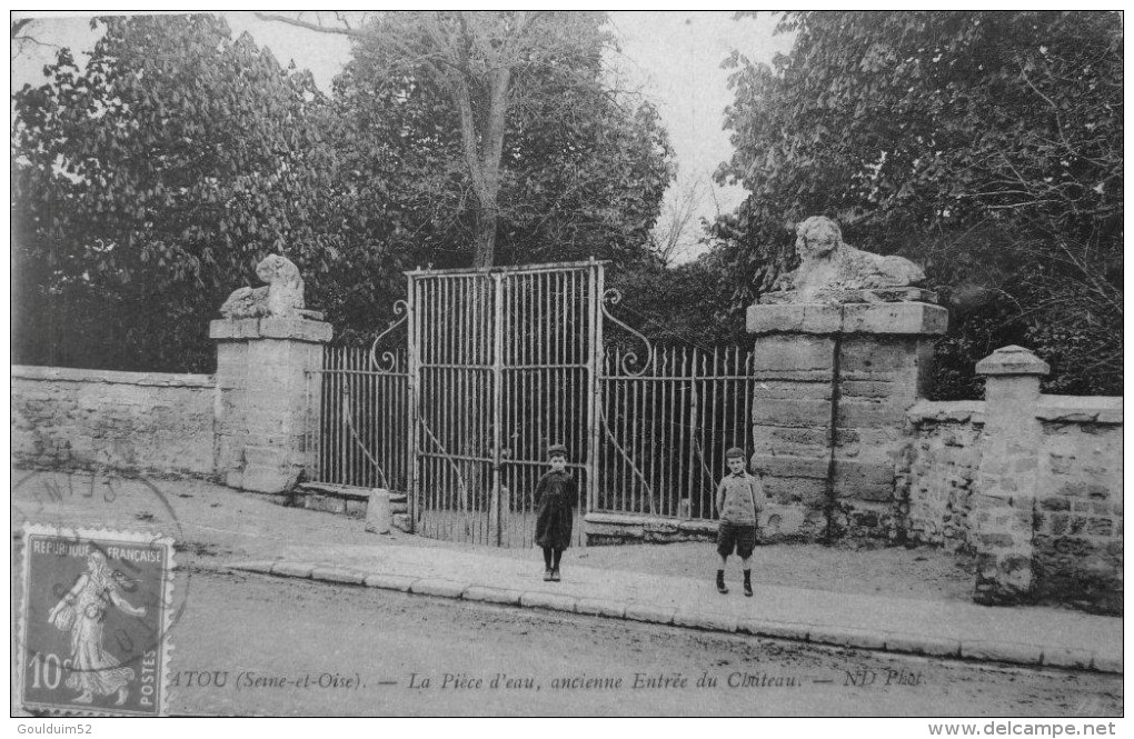 La Pièce D´eau, Ancienne Entrée Du Chateau - Chatou