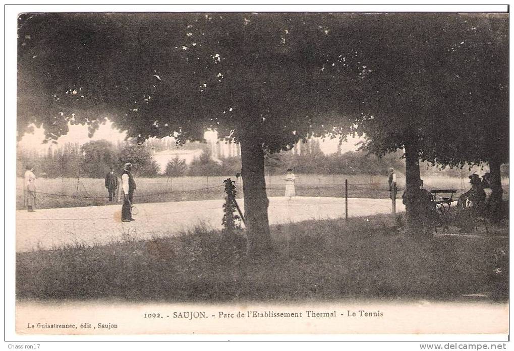 17 -  SAUJON - Parc De L´ Etablissement Thermal - Le Tennis -  Animée - Saujon