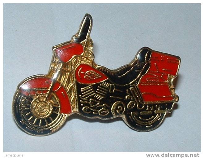 Pin´s - HARLEY DAVIDSON  FLHTK ELECTRA GLIDE - Motorbikes