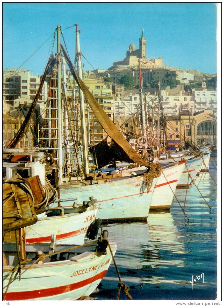 MARSEILLE - Le Vieux Port, Et Notre-Dame De La Garde - Vieux Port, Saint Victor, Le Panier