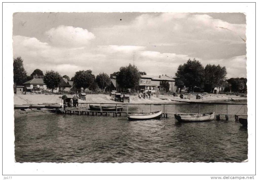 Ostholstein Sierksdorf Ostseebad Pres Nach Neustadt  Plage Et Port Strand Und Port Format CPA - Sierksdorf