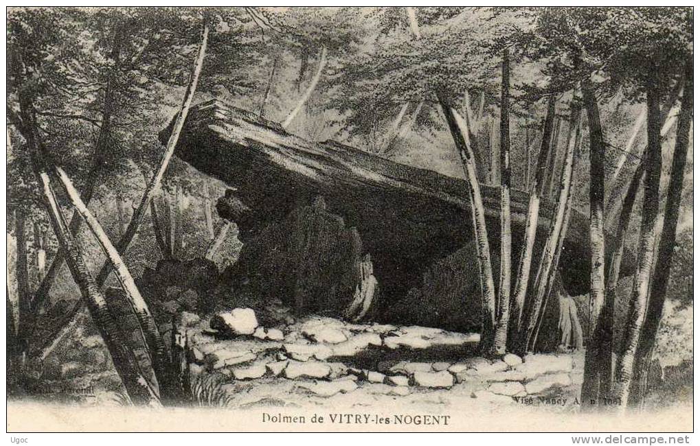 CPA - 52 - Dolmen De VITRY-les-NOGENT - 371 - Dolmen & Menhirs