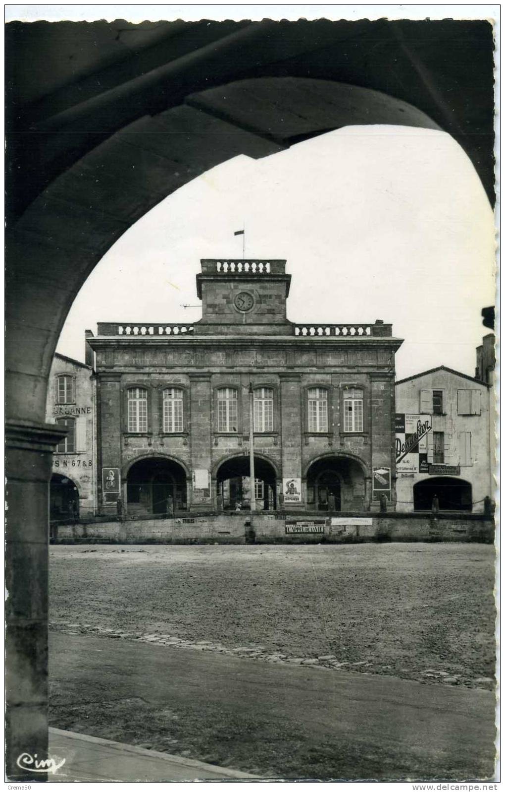 33 - BAZAS - Hôtel De Ville - Bazas