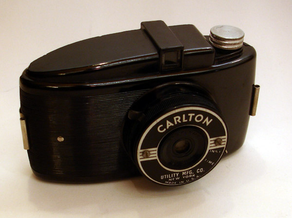 Appareil Photo Bakelite CARLTON Forme Art Déco  Film 127 - Cameras