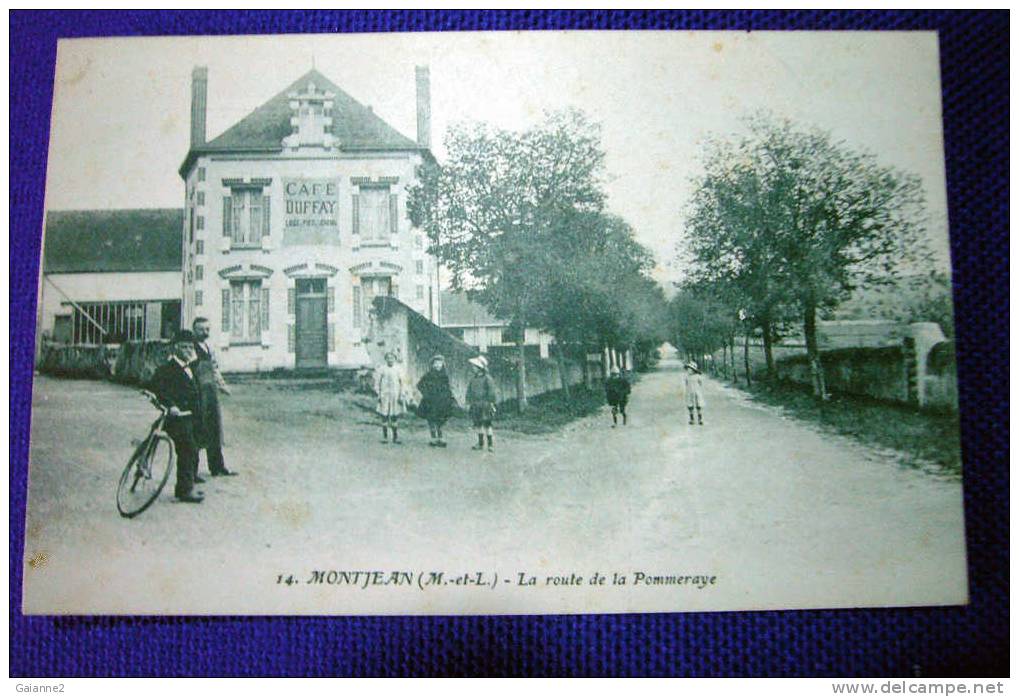 Montjean La Route De La Pommeraye (animée)café Dufay - Autres & Non Classés