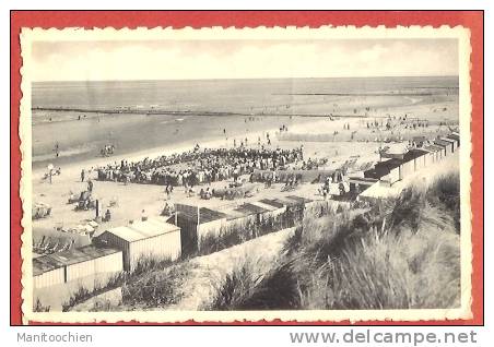 BELGIQUE BREDENE SUR MER LA PLAGE AVEC UN CONCOUR DE CHATEAU DE SABLE IL SEMBLE - Bredene