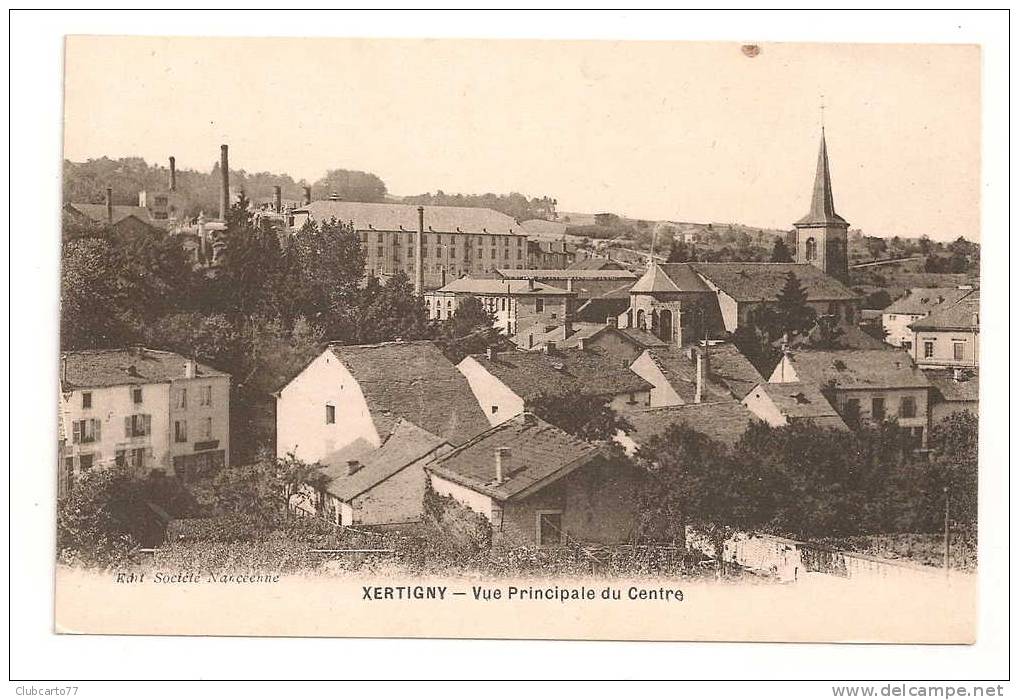 Xertigny (88) : Centre Du Bourg, Usines En Arrière Plan Environ 1910. - Xertigny